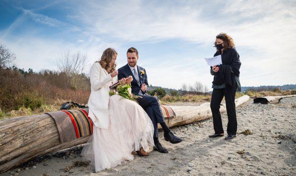 Seattle Wedding Officiants