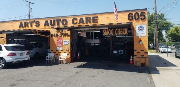 Very clean Auto Shop!