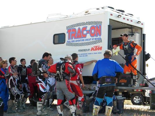 Daryl conducting the riders meeting before the tour hits the trail.