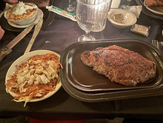 Ribeye with hashbrowns.