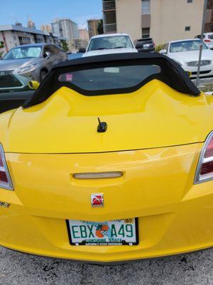 A very Unprofessional Paint Job on my Saturn Sky without any Recourse unless I let Dario's repaint my whole car for 2000$ REALLY.