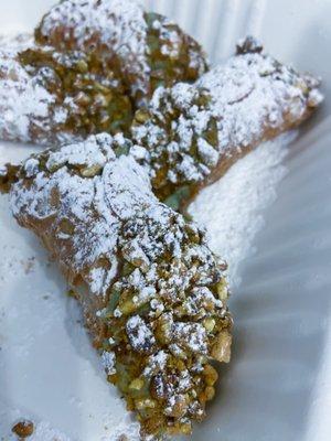 Pistachio Cannoli