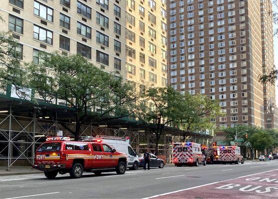 It was a busy morning in the hood for FDNY. 08/14/24