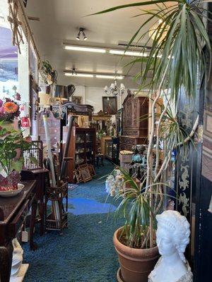 St. Charles Place Antiques & Restorations