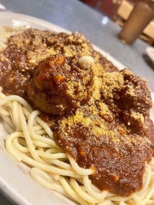 Spaghetti & meatballs daily special