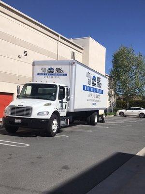 Moving services 
Moving company 
Local moving 

Local & Long  Distance