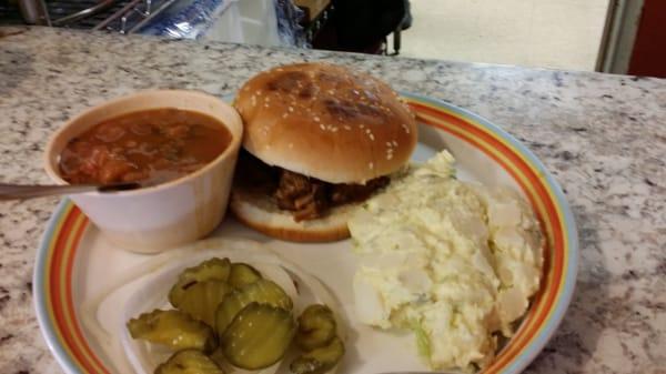 BRISKET SANDWICH