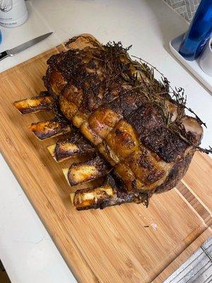 Standing rib roast