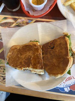 Ropa vieja sandwich