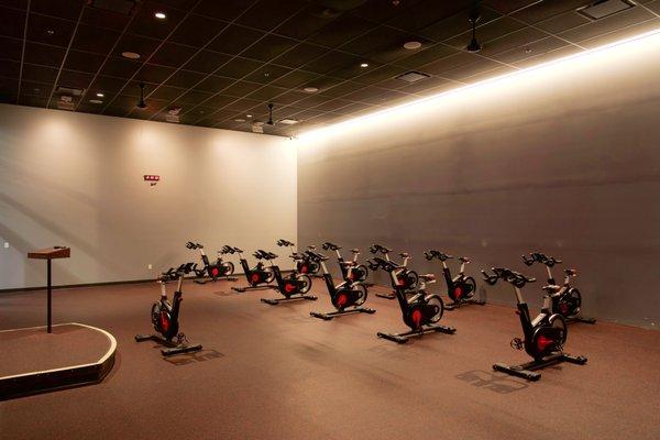 GroupX classes like never before. Make sure to take an invigorating cycling class at our East Harry location!