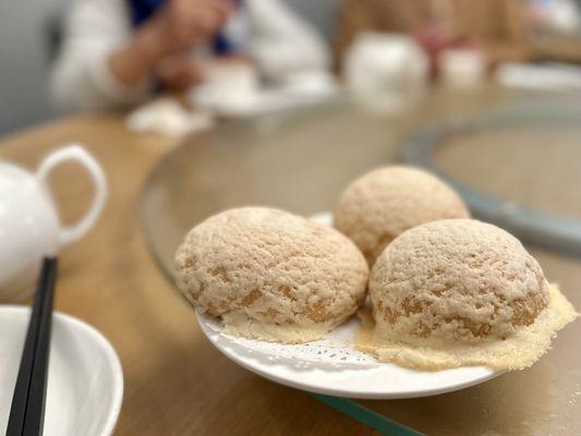 Snowy Baked BBQ Pork Bun