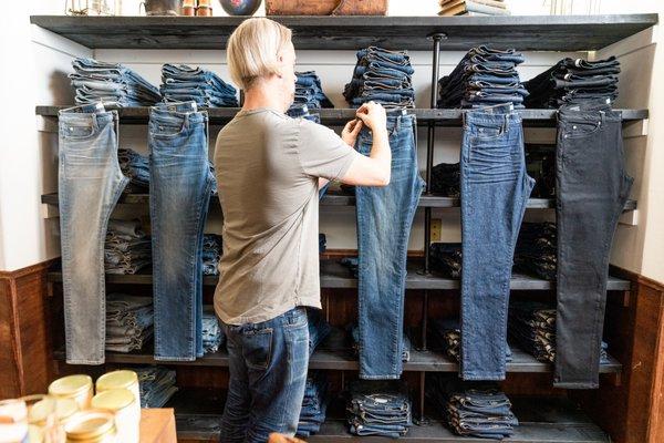 With over 20 years of denim design experience, Beau has perfected the perfect jeans