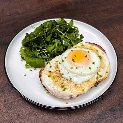 Croque Madam Toast