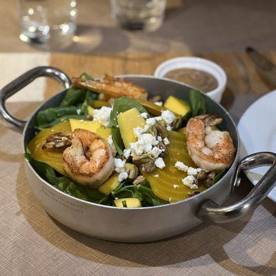 Spinach Salad with grilled shrimp