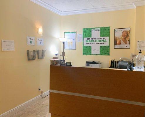 Marijuana Doctor Aventura office front desk