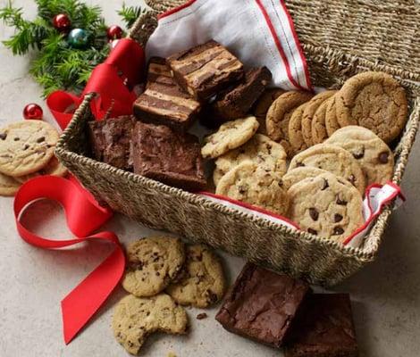 The Deer Classics Gift Basket is sure to impress any crowd. Filled with our award-winning cookies and brownies!