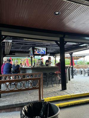 Outside bar