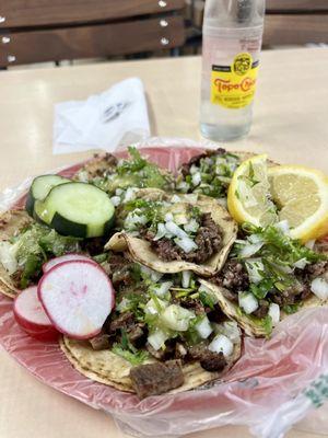 Asada, cabeza y cachete tacos