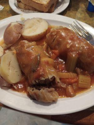 Cabbage Rolls with Red Potatoes