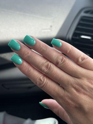 Refill + Gel Manicure