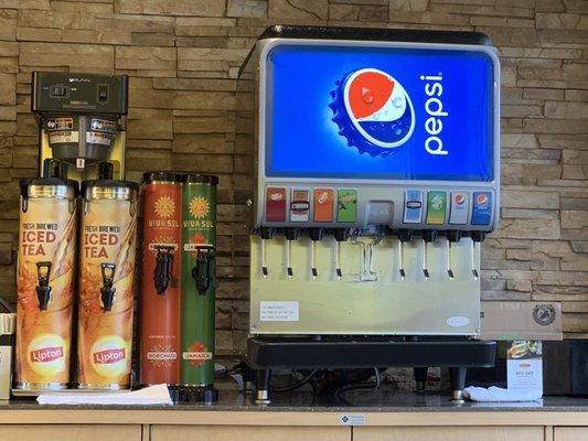 Good selection of fountain drinks, Jamaica Aguas frescas is a MUST try