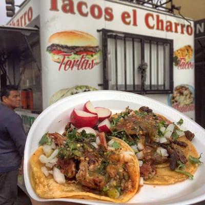 Quick Taco Flight at Tacos el Charro: Carnitas y Asada!