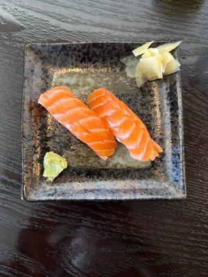 Salmon (Sake) Sushi