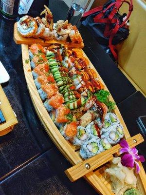 Spider, Sunny, Caterpillar, Double Spicy Salmon, Alligator, and California Rolls