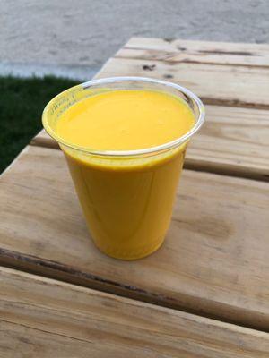 Mango lassi