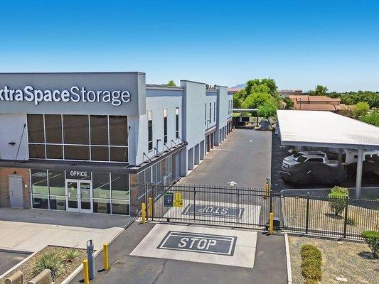 Alternate Beauty Image - Extra Space Storage at 892 S Higley Rd, Gilbert, AZ 85296