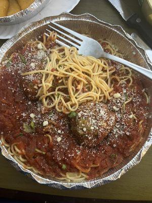 Spaghetti and meatballs