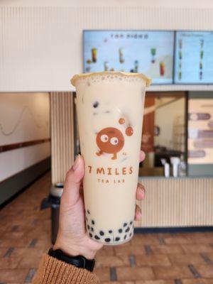 Phoenix Oolong Milk Tea, 30% Sweet, Less Ice