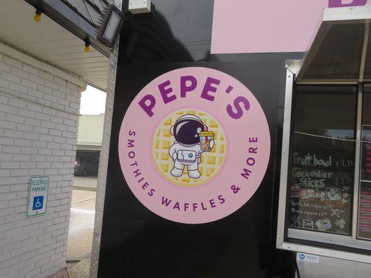 Pepe's Smoothies Waffles & More