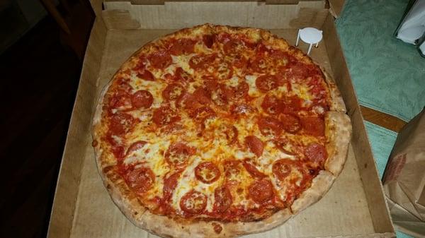 Large Pepperoni pizza