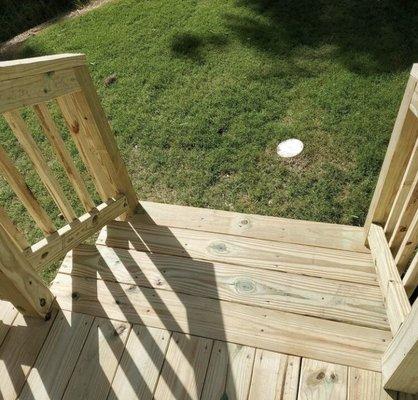 Stairs to easily walk into the back yard