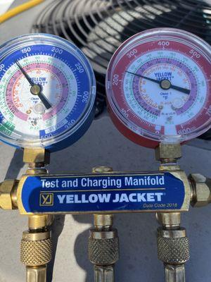 Manifold gauge