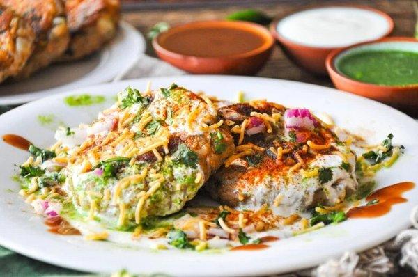 Aloo Tikki Chaat