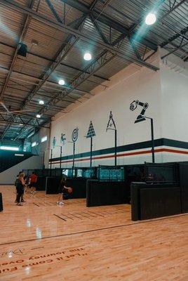 Virtual basketball trainers in these skill bays