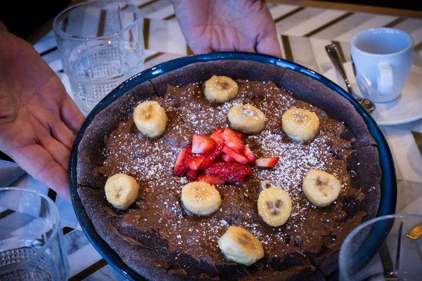 Nutella Pizza with cacao dough