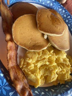 Kids mini pancakes eggs and bacon