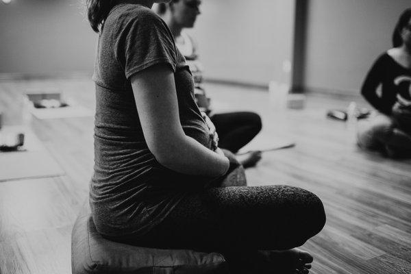 Prenatal Yoga calm.