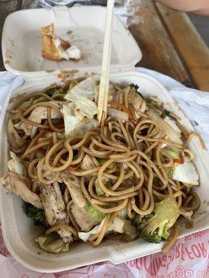 Chicken lo mein was excellent! Get this!