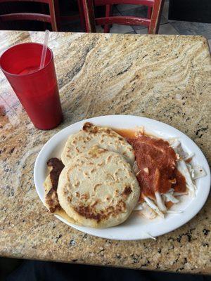 Pupusas Revueltas