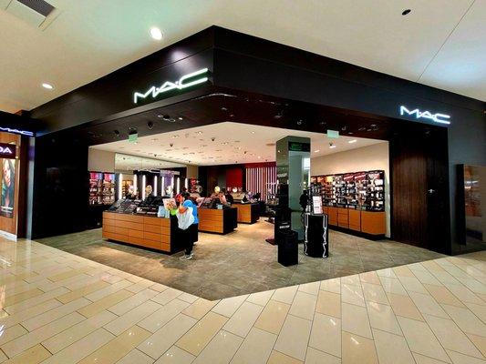 MAC Cosmetics