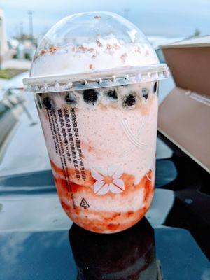 Crunchy Strawberry Milk Tea