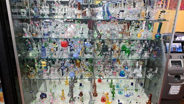 GLASS WATERPIPES