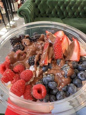 Açaí Bowl with Nutella