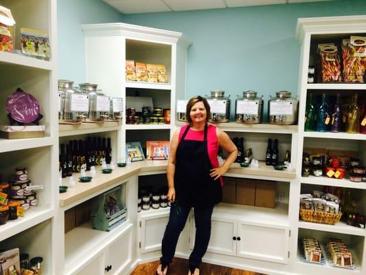 The Well Dressed Olive specializes in premium extra virgin olive oils, aged balsamic vinegars, and gourmet foods.