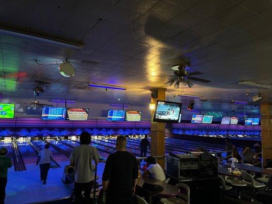 Black light bowling