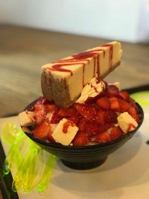 Strawberry cheesecake bing su